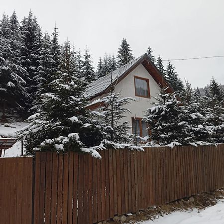 Villa Csillag Kulcsoshaz Gheorgheni  Esterno foto