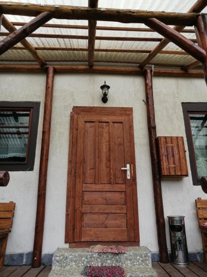 Villa Csillag Kulcsoshaz Gheorgheni  Esterno foto